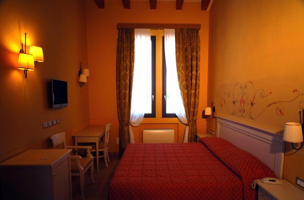 Hotel La Fornace San Vicenzo di Galliera Zimmer foto